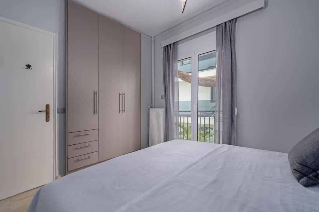 Peaceful 2 Bedroom In Glyfada Center Athen Exterior foto